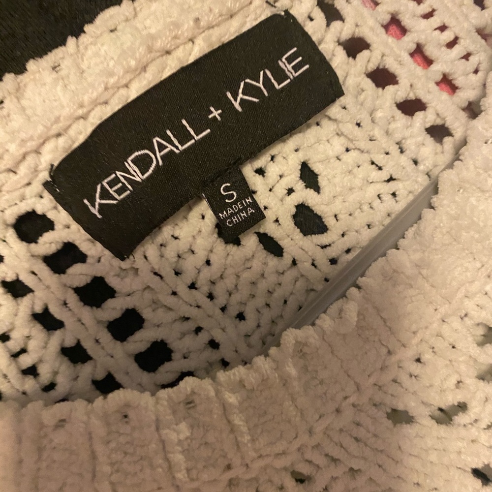 kendall and kylie sweater